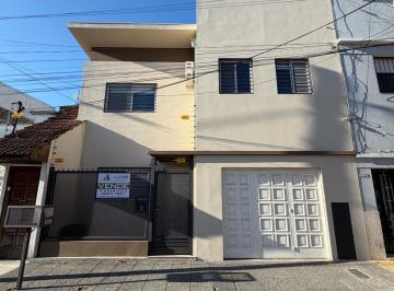 PH · 120m² · 4 Ambientes · Casa 4 Ambientes en 2 Plantas con Cochera y Patio en Venta - Quilmes