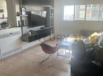 Departamento · 72m² · 4 Ambientes · Excelente Departamento de 4 Ambientes en El Corazon de Caballito - Apto Credito - Permuta