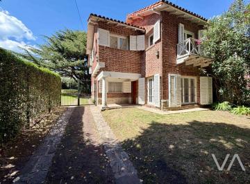 Casa de 6 ambientes, Mar del Plata · Chlet con 5 Dorm.. Jardín. Stella Maris.