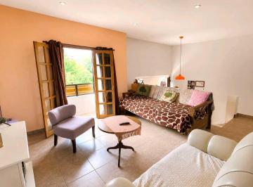 Casa · 120m² · 3 Dormitorios · 2 Cocheras · Casa en Villa del Lago, con Excelente Vista, Recibe Menor