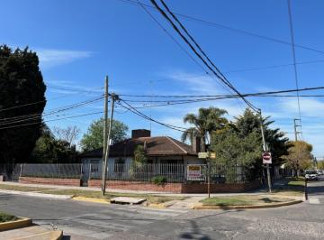 Casa · 864m² · 4 Ambientes · 1 Cochera · Casa en Venta – Excelente Ubicación en El Centro de General Rodríguez