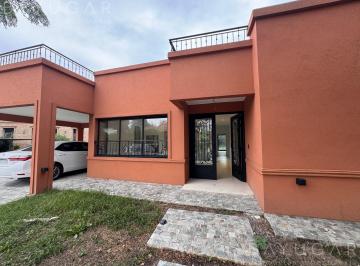 Casa · 175m² · 6 Ambientes · 4 Cocheras · Venta Casa - Barrio Rocios del Pilar - a Estrenar