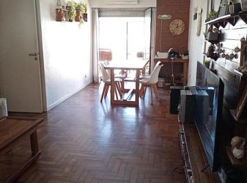 Departamento · 88m² · 4 Ambientes · Amplio Semipiso 4 Ambientes Boedo Al Frente | Apto Crédito