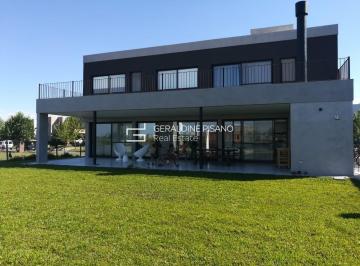 Casa · 220m² · 5 Ambientes · 4 Cocheras · Casa en Alquiler en El Cantón Islas, El Cantón, Escobar