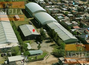 Bodega-Galpón · 3745m² · Galpón Industrial 3877 m² Edificados en 16.589 m² Tierra - 9 de Abril