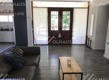 Casa · 120m² · 4 Ambientes · 2 Cocheras · Casa en Alquiler en Santa Guadalupe, Pilar, G. B. a. Zona Norte