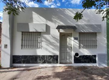 PH · 48m² · 3 Ambientes · Casa PH en Venta - Chivilcoy