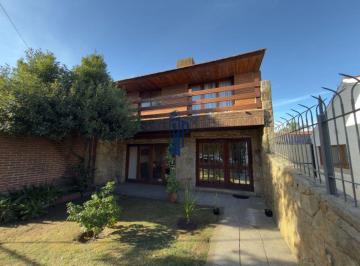 Casa de 6 ambientes, Mar del Plata · Chalet en Venta en Parque Luro