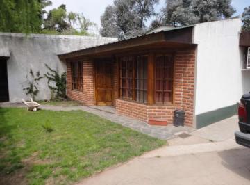 Casa · 90m² · 5 Ambientes · 1 Cochera · Casa en Venta 4 Ambientes, en Gonzáles Catan