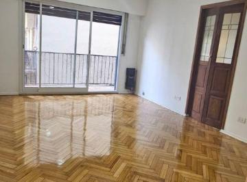 Departamento de 3 ambientes, Palermo · Excelente 3 Amb C/balcón, Toilette y Baulera, en Vidt Al 1900 a m del B° Charcas