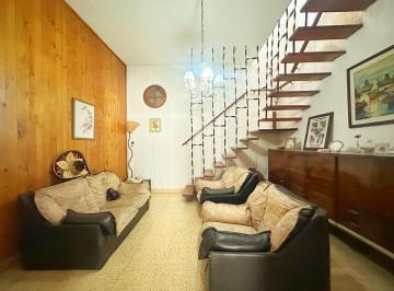 Casa · 224m² · 8 Ambientes · 2 Cocheras · Venta Casa Dos Familias Valentin Alsina Patio Garage