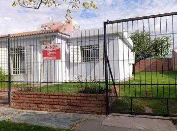 Casa de 3 ambientes, La Punta · Casa en Venta en Ciudad de La Punta, San luis¡Oportunidad Destacada!