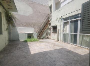 Casa · 179m² · 8 Ambientes · 1 Cochera · Casa a Reciclar Barrio Lourdes