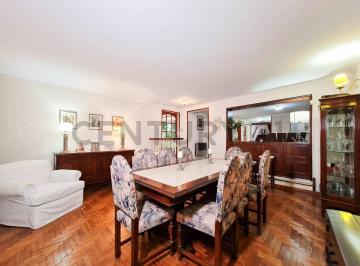 Casa · 200m² · 4 Dormitorios · 2 Cocheras · Casa en Venta en El Casco Histórico de La Plata — Oportunidad Única