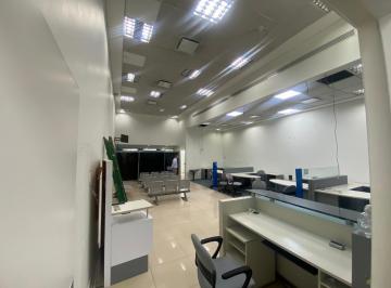 Local comercial · 240m² · 4 Ambientes · Local Comercial en Alquiler - 3 Ambientes - La Plata