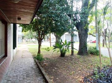 Casa · 70m² · 3 Ambientes · 1 Cochera · Casa en Quilmes