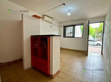 PH · 35m² · 3 Ambientes · 1 Cochera · PH en Venta Al Frente con Cochera. 1 Dormitorio en La Plata. Posible Apto Crédito