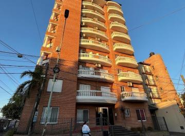 Departamento · 102m² · 4 Ambientes · 1 Cochera · Departamento en Venta - 3 Dorm. 2 Baños - 117 m² - Berazategui