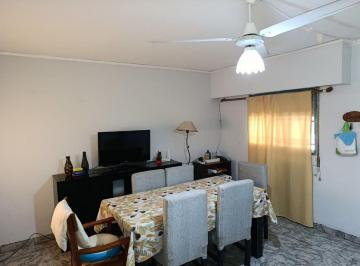 Casa · 64m² · 4 Ambientes · 1 Cochera · Casa Venta 3 Dorm. - B° Acindar