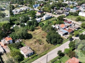 Terreno · 2400m² · Lote en Venta de 2400 m² Uso Mixto Apto Industria o 24 Unidades | Pla |