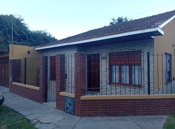 Casa de 3 ambientes, Mar del Plata · Casa con 2 Dorm. y 215 m² en Venta en Barrio Florentino Ameghino