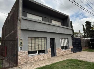 Casa de 6 ambientes, Malvinas Argentinas · Casa en Vta Villa de Mayo! Hermosa Propiedad!