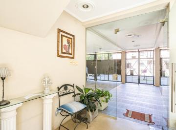 PH · 173m² · 3 Ambientes · 2 Cocheras · Venta Local Comercial PH 3 Ambientes en Lanus Oeste