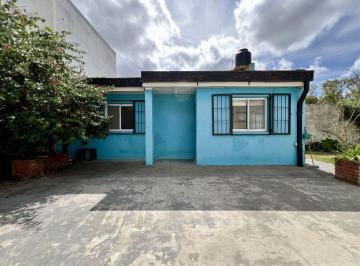 PH de 2 ambientes, Ensenada · Casa Tipo Dpto con Fondo