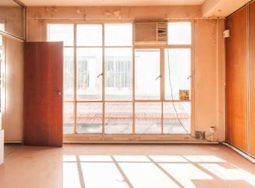 Oficina comercial · 114m² · 6 Ambientes · Oficina en C. Pellegrini Entre Viamonte y Córdoba