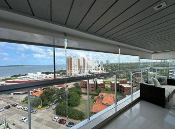 Foto1 · En Venta Apartamento de 3 Dorm. en Mansa, con Vista Al Mar