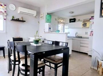 Departamento de 3 ambientes, Morón · Venta de Dúplex 3 Ambientes con Patio, Parrilla, Altillo y Cochera – Castelar Su