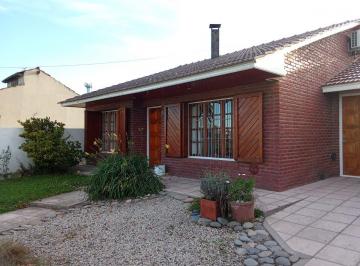 Casa de 4 ambientes, Mar del Plata · Casa con 3 Dorm. en Venta, 450 m² Sup de Terreno