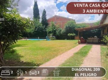 Casa de 3 ambientes, La Plata · Venta Casa Quinta 3 Ambientes con Pileta Sobre Lote 690 m², Parque y Parrilla - El Pato