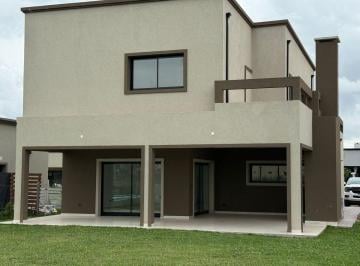 Casa de 6 ambientes, Pilar · Moderna Casa a Estrenar 6 Amb, 4 Dorm. y Escritorio
