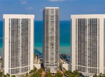 Departamento · 146m² · 4 Ambientes · 2 Cocheras · Departamento en Venta en Hallandale, Miami, Florida