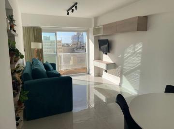 Departamento de 2 ambientes, Miramar · Depto. de 1 Dormitorio en Miramar a 1 Cuadra de La Playa.
