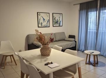 Departamento · 60m² · 2 Dormitorios · 1 Cochera · Amoblado - Parque Central