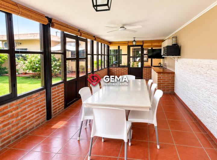 Casa · 150m² · 7 Ambientes · 1 Cochera