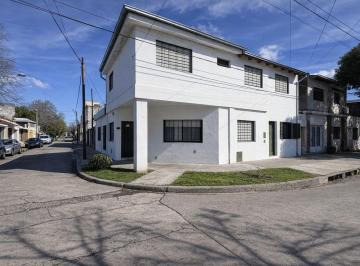 Casa · 138m² · 8 Ambientes · Casa de 3 Dorm. Arroyito Oeste