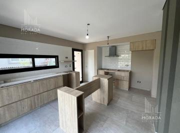 Casa · 200m² · 5 Ambientes · 2 Cocheras · Venta Casa Pilar
