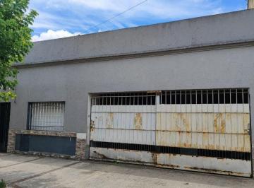 Casa de 5 ambientes, La Matanza · Vivienda Multifamiliar
