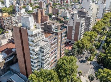 Departamento · 82m² · 3 Ambientes · 1 Cochera · Bv Oroño Al 600 Venta Departamento 2 Dorm. con Cochera en Rosario