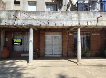 Local comercial · 70m² · 2 Ambientes · 1 Cochera · Local en Bvar Sanguinetti Casi Paso de Los Andes