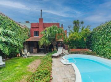 Foto1 · Venta Casa de 3 Dorm. + Jardín con Barbacoa y Piscina en Punta Gorda
