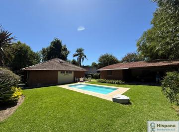 Casa · 158m² · 5 Ambientes · 1 Cochera · Impecable Casa en Venta con Pileta, en Barrio Cerrado Villa Los Horneros, del Viso, Pilar.