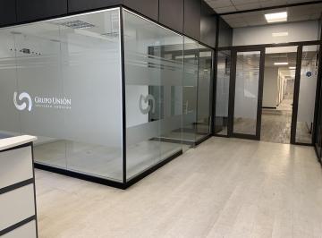 Local comercial · 650m² · 22 Ambientes · Importante Local de 650 m², Vidriera Al Frente, La Mejor Ubicacion en Pleno Centro