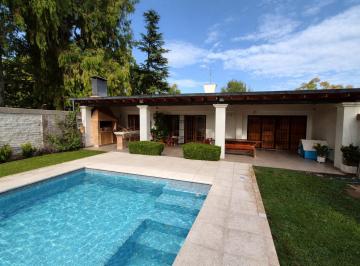 Casa · 299m² · 3 Dormitorios · Casa en San Martín - Mayor Drummond