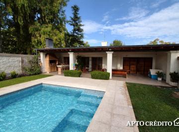 Casa · 299m² · 3 Dormitorios · Casa en San Martín - Mayor Drummond