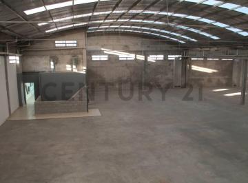Bodega-Galpón · 2300m² · 3 Dormitorios · 2 Cocheras · Galpón Industrial en Tres Plantas – Excelente Estado – San Martín