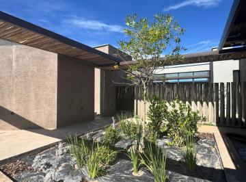 Casa · 216m² · Casa en Venta en Barrio Gran Boedo
